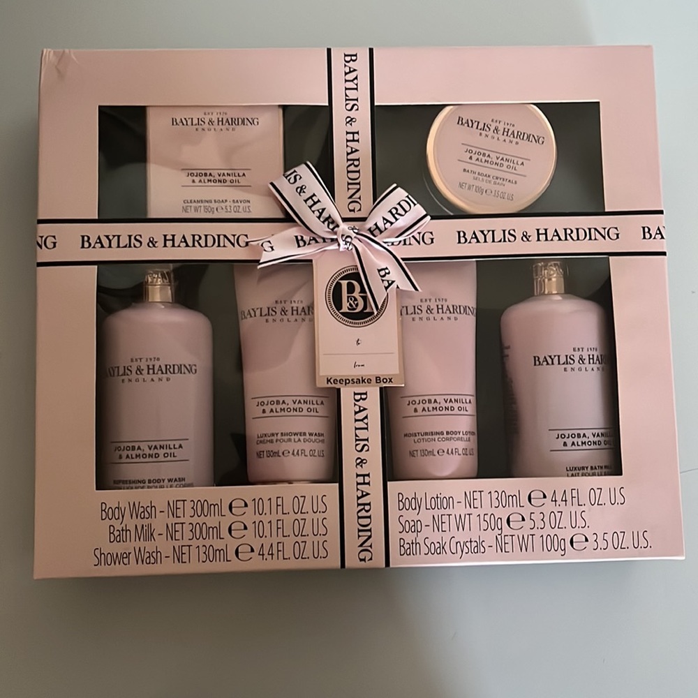 Baylis & Harding Bath Set - Picture 4 of 8